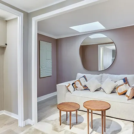Le Marais By Prestige Apartment
